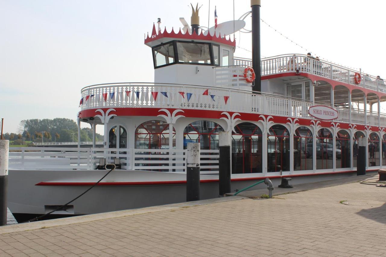 Strandhaus Libelle - Direkt Am Strand Der Ostsee カッペルン エクステリア 写真