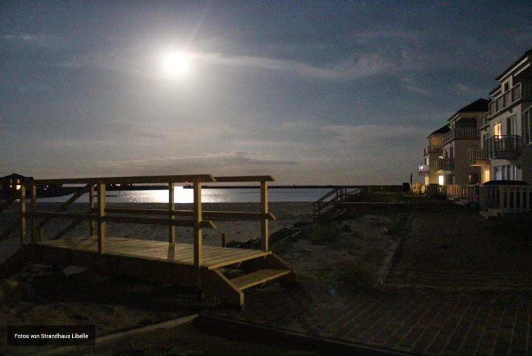 Strandhaus Libelle - Direkt Am Strand Der Ostsee カッペルン エクステリア 写真
